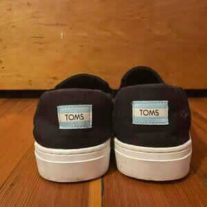 Toms Slip On Shoes